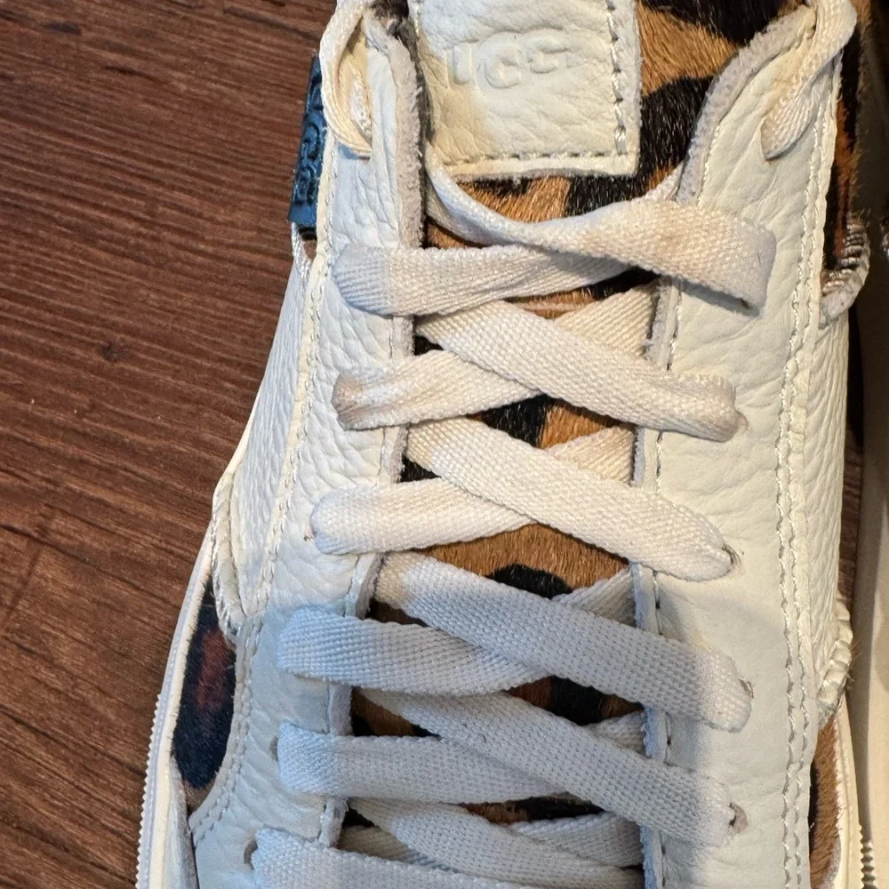 EUC UGG Alameda Spotty Lace Sneakers s7 - Picture 13 of 14